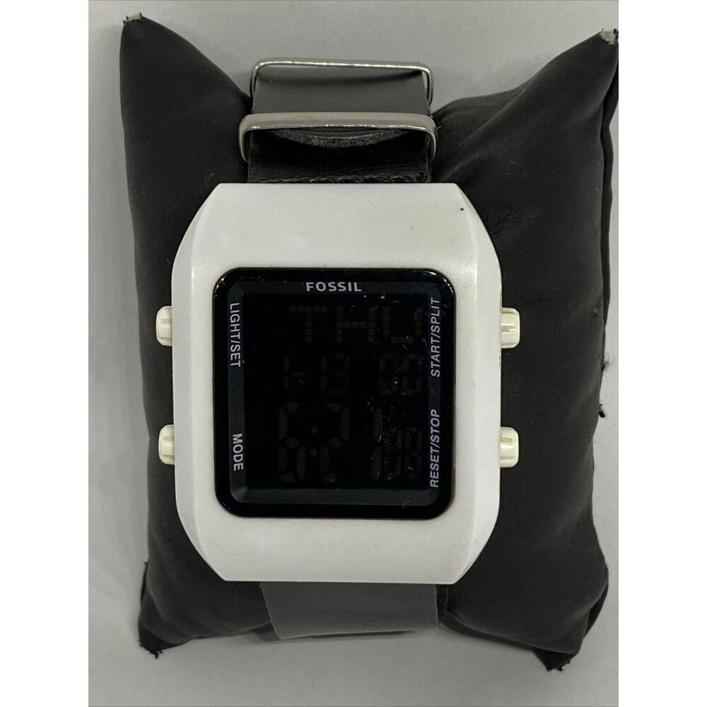 Fossil JR1271 Men's Black Leather Digital Dial Quartz Genuine Wristwatch WO584